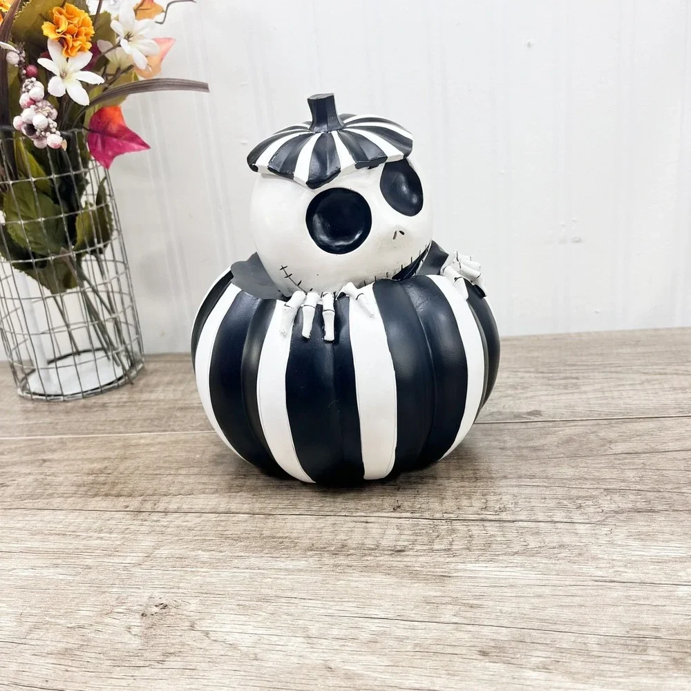 Disney Nightmare Before Christmas 2021 Jack Skellington Striped Pumpkin Figurine - Picture 7 of 8